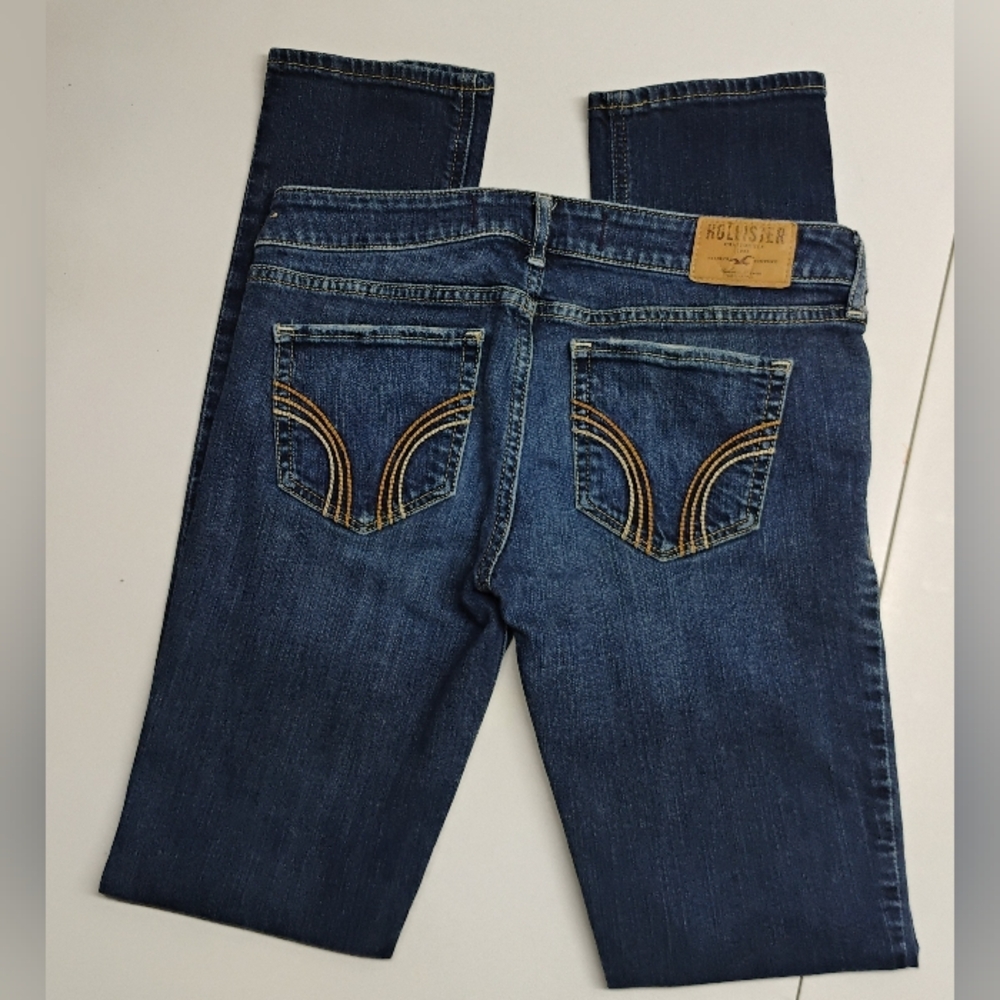 Hollister Skinny Jeans Dark Wash 3 Regular 26 W × 31 L